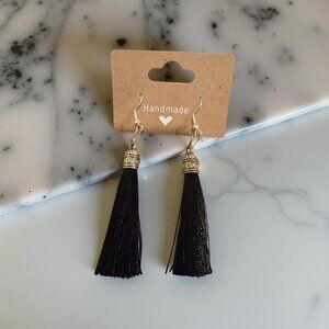 BLACK TASSEL EARRINGS~ NEW!